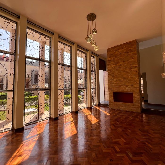 Arcade cottages – 6 Bedrooms + DSQ