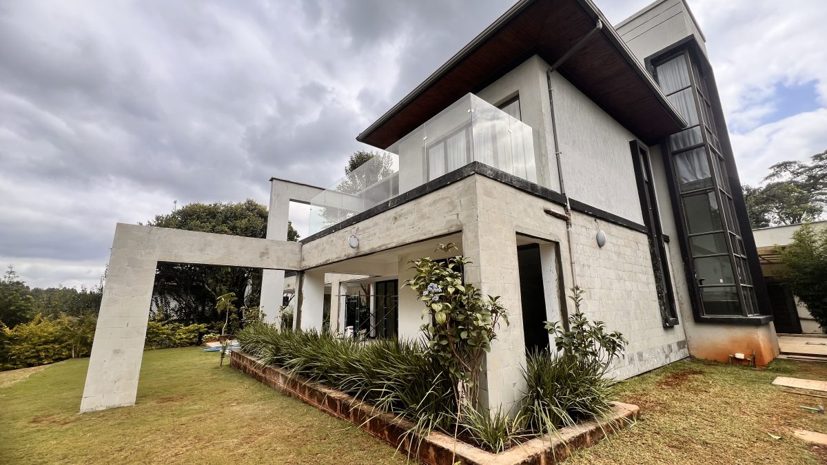 Naserian Villas